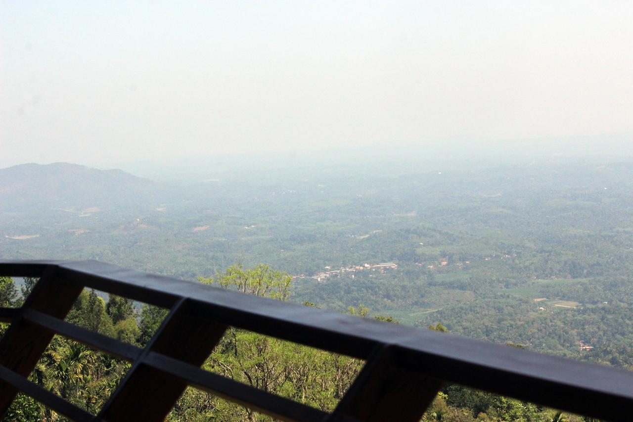 Hôtel Vythiri Hills Extérieur photo