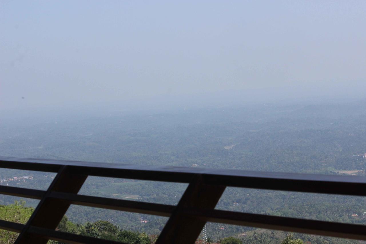 Hôtel Vythiri Hills Extérieur photo